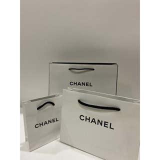 ถุงกระดาษเครื่องสำอางค์ Chanel