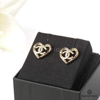 NEW CHANEL EARRING CC WITH HEART 1.5 CM DAIMOND SHW