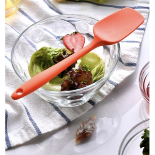 Spatula Silicone ไม้พายซิลิโคน คละสี ใช้ในการทำเนย ทาน้ำมันต่าง   -ส่วนแปรงทำมาจากซิลิโคน  -ขนาด ยาว 27 ซม. หน้ากว้าง 5.