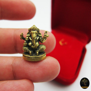 Ananta Ganesh ® พระพิฆเนศ ขนาด 1/2" (ผ่านพิธีแล้ว) พร้อมกล่อง (เน้นเงิน งาน ความรัก) ปางประทานพร Ongs06 / Ongs