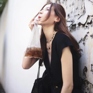 พร้อมส่ง งานHandmadeสร้อยคอสีดำ2ชั้น(รุ่นคุณใบเฟิร์นพิมชนกใส่)