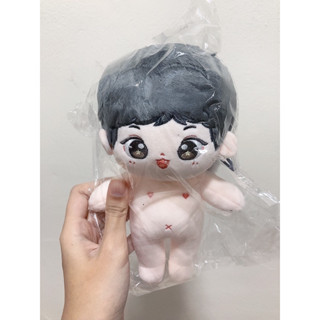 พร้อมส่ง ตุ๊กตาอี้ป๋อ 20 cm