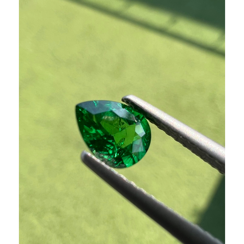 Tsavorite 0.65 carat