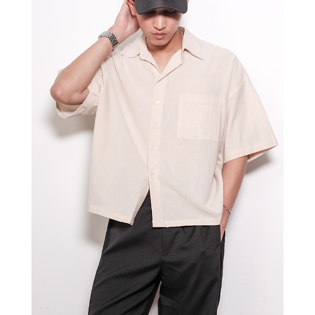 Fine Linen Cropped Shirt in Natural | เสื้อเชิ้ตแขนสั้น ทรงครอป สีดิบธรรมชาติ