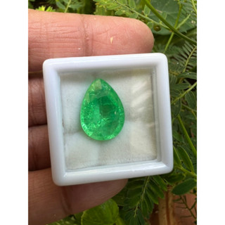 lab green emerald gemstone 1 pieces columbian color พลอย columbia โคลัมเบีย มรกต11X16 มม mm..9.65กะรัต