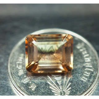 โทปาสสีแชมเปญ (Champagne Topaz) 3.80 กะรัต (14244)