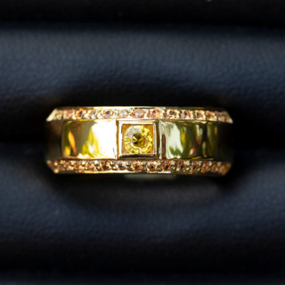 แหวนพลอยบุษราคัมน้ำทองบางกะจะ(Yellow Sapphire) เรือนเงินแท้ 92.5% ชุบทอง ประดับข้างพลอยบุษราคัม ไซด์นิ้ว55 หรือเบอร์ 7.5