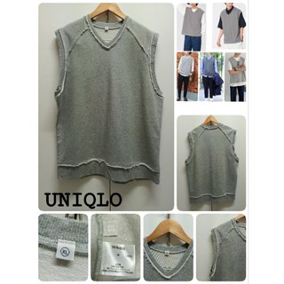 🐨UNIQL0 เสื้อสเวตเตอร์คอวี(แขนกุด) 🐨Size XL