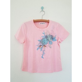 เสื้อยืดคอกลมผู้หญิง สีชมพู รอบอก 36 นิ้ว มือสอง