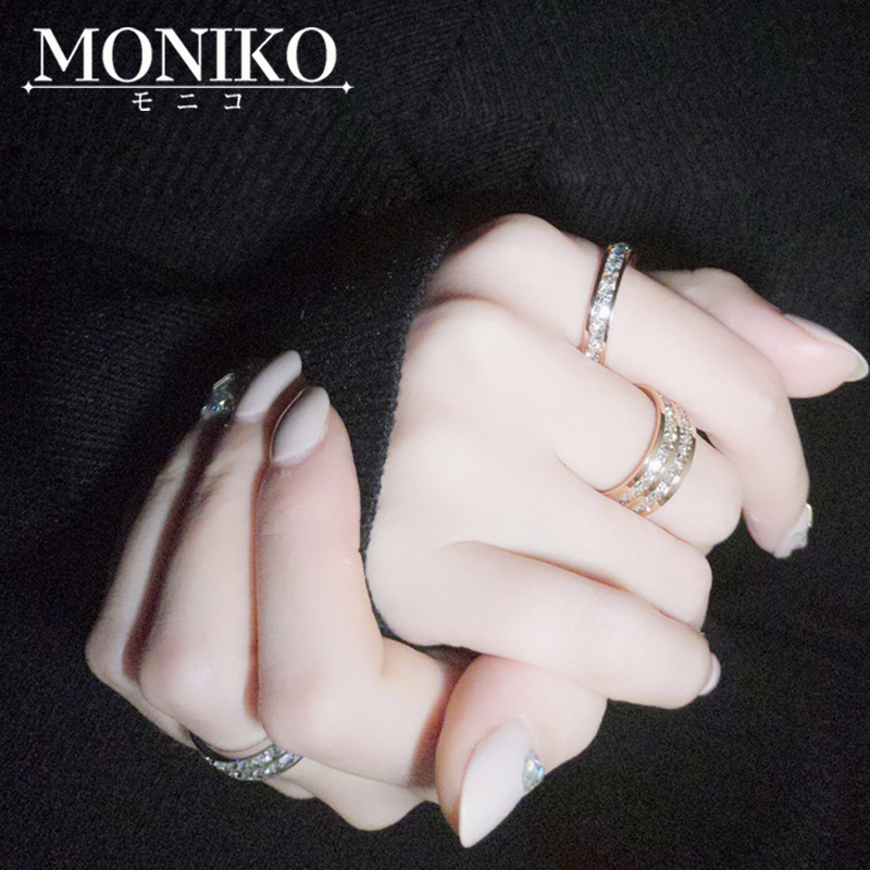 MONIKO แหวนเพชรไทเทเนียมเหล็กและแถวคู่ 24K สีโรสโกลด เข้ากับทุกการแต่งกาย สําหรับผู้หญิง ราคา ถูกที่สุด ดีลบีเคเค แกลเลอรีภาพที่ 2