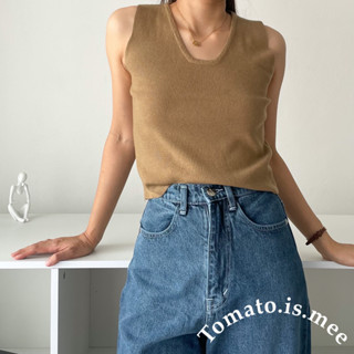 เสื้อกล้ามไหมพรมครอปแขนกุด คอวีตัด ผ้าไหมพรมเนื้อนิ่ม ใส่สบาย ไม่รัด โทนสีแมทซ์กับเสื้อผ้าง่าย  พร้อมส่ง 3 สี!!!