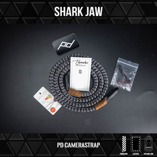 สายคล้องกล้องแฮนด์เมด สีขาวดำเส้น Camerastrap Shark jaw Peak design handmade Black White wave