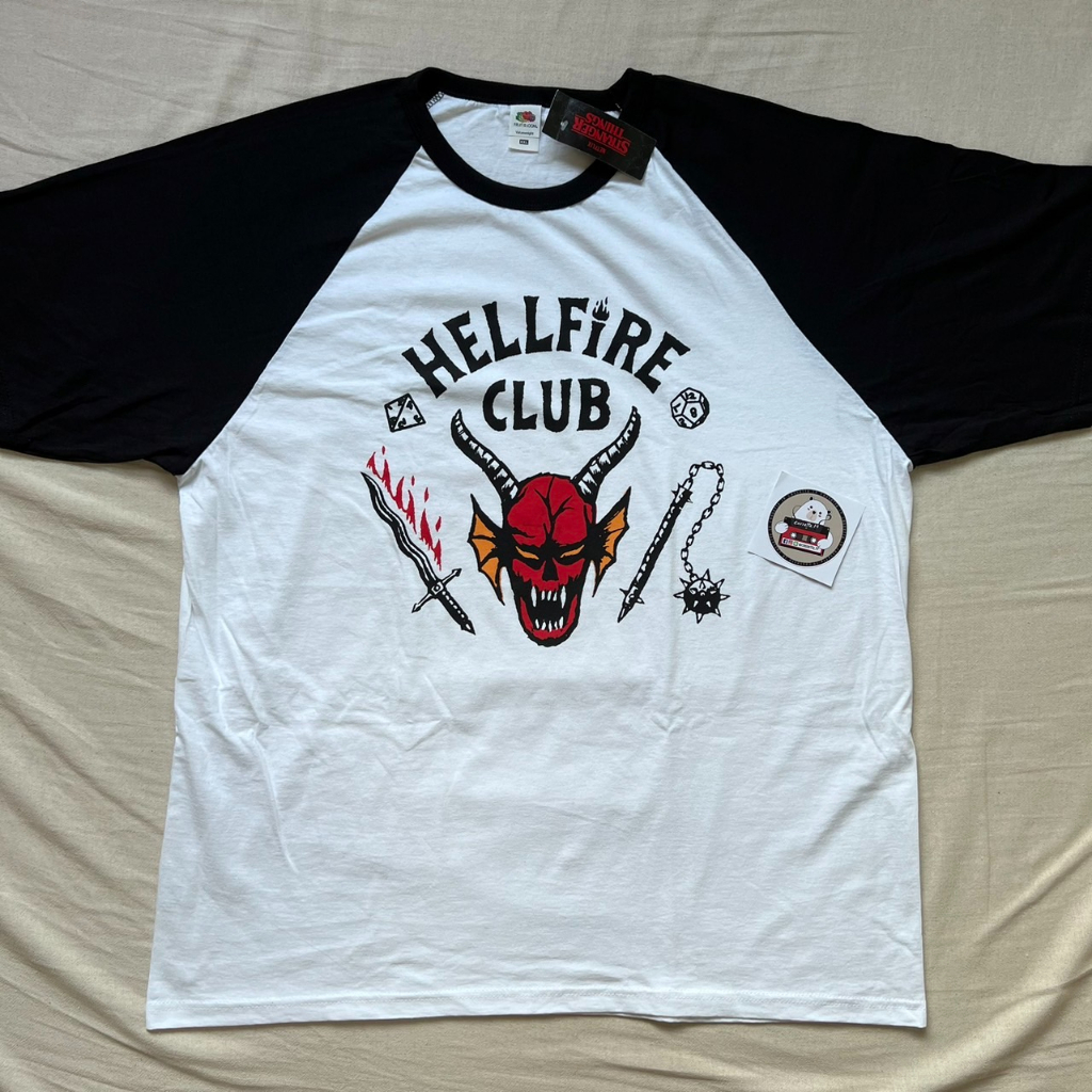🔥แท้100% พร้อมส่ง เสื้อ Stranger Things - Hellfire Club แขนสั้น Unisex มือหนึ่ง ของแท้ 100%