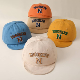 [พร้อมส่ง] หมวกเด็ก 4เดือน - 2ปี รอบหัว:46-48 cm. หมวกแก๊ปเด็ก (Cap) ปักอักษร BROOKLYN หมวกแฟชั่นเด็ก