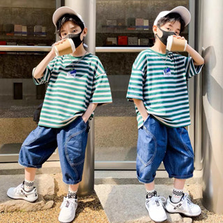 เสื้อผ้าแฟชั่นเด็ก ชุดเซตเด็กผู้ชาย เสื้อผ้าเด็กโต เสื้อยืดลายทาง+กางเกงยีนส์ขาสั้น