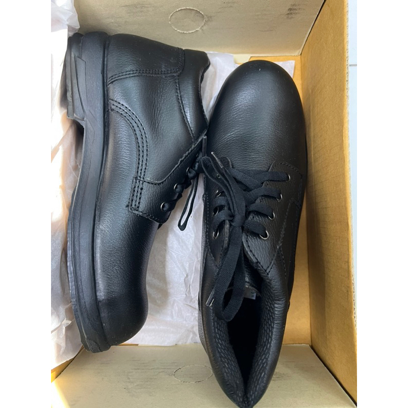 รองเท้า safety pangolin เบอร์ 43