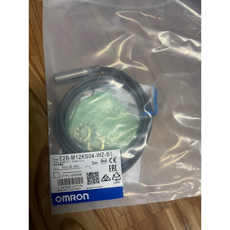 Proximity Switch E2B-M12KN08-WZ-C1 M18KN16 KN05 KS04 KS02-WZ-B1 จ้า