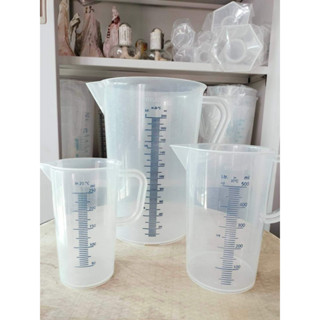 บีกเกอร์พลาสติกมีหูจับขนาด 250ml,500ml,2000ml