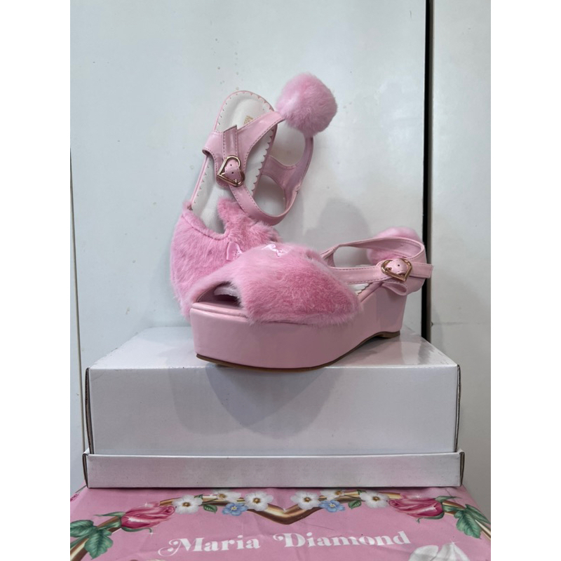 รองเท้าส้นสูงหูกระต่าย maria dimond 38