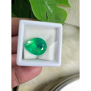 lab coulbian emerald 9.65 carats Pear shape 15.50x12mm 1 pieces