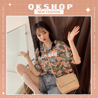 QKshop เสื้อครอปแฟชั่นเสื้อครอปทรงหลวม ลายพรางสุดเท่ เพิ่มความเก๋ อักษรที่หน้าอก มีให้เลือก 3 สีปังๆ แมทช์ง่าย 🔥