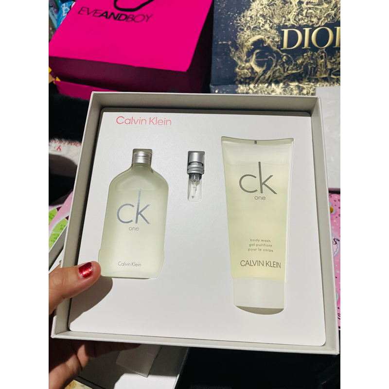 พร้อมส่ง 🌈 แท้ 💯% จากช็อป ✅ CK One XM22 EDT 50 ML + Body Wash 100 ML