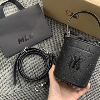 พร้อมส่ง🏀กระเป๋าสะพายข้าง M.LB พร้อมกล่องทั้งเซต+สายสะพาย ถุงผ้า ใบเสร็จ