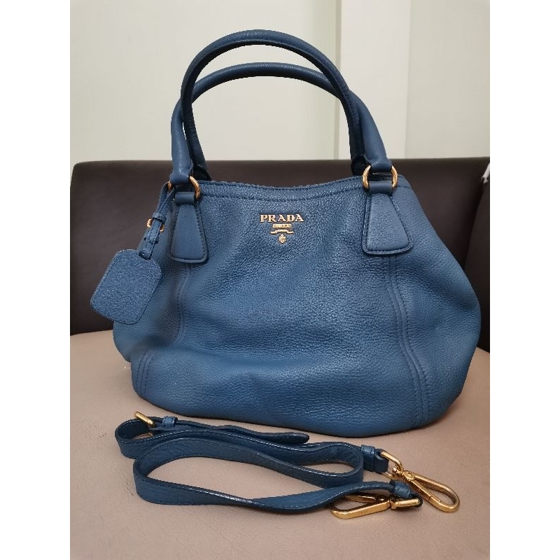 กระเป๋า​ PRADA hobo blue ของแท้100% มือสองพร้อมสายครอสบอดี้​