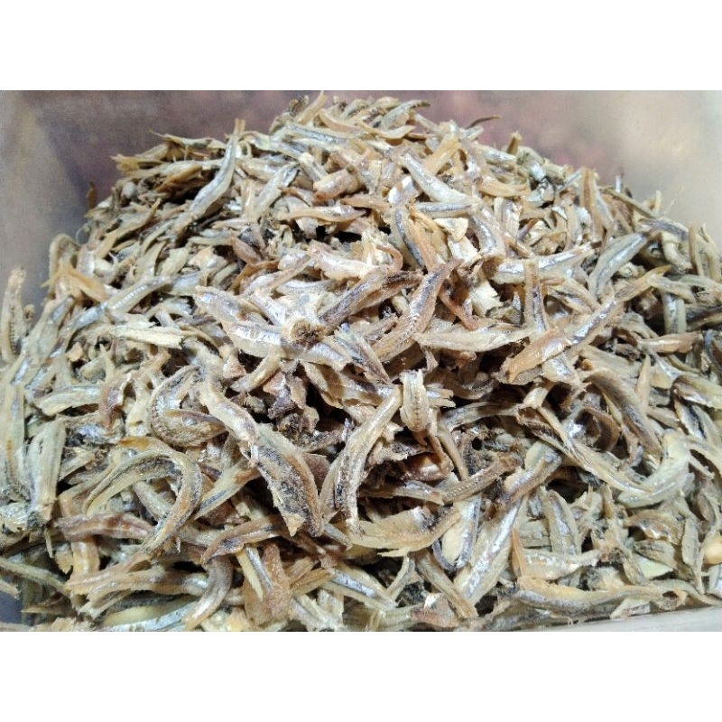 ปลาจิ้งจั้งเด็ดหัวฉีกเนื้อตากแห้ง100กรัม30บาท
