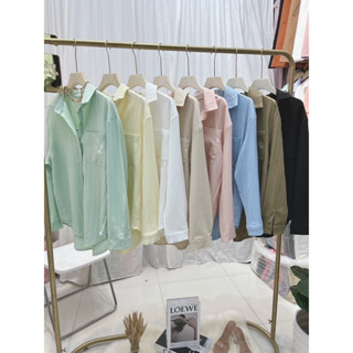 เสื้อเชิ๊ตงานยูนิโคล่ผสมสวยตรงปกสินค้าถ่ายจากงานจริงผ้านิ่มมากแทบไม่ต้องรีดไม่ใช่งานประตูน