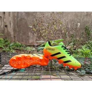 รองเท้าเตะบอลรองเท้าสตั๊ดของเด็กราคาถูก 299 บาท ใส่สบาย นิ่ม…