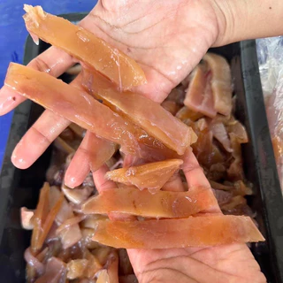 หมึกกรอบหั่นชิ้น 500 กรัม | PICKLED SQUID