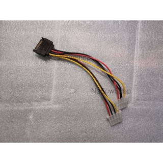 สายแปลงไฟsataเป็นmolex2หัว ราคาเส้นละ35บาท