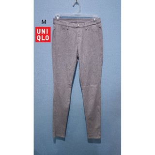 กางเกง UNIQLO ไซส์ M เทาอ่อน ผ้ายืด