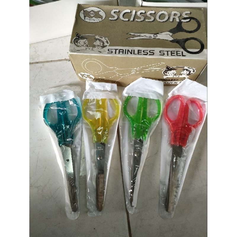 กรรไกรแสตนเลส 6.5 นิ้ว ปลายมน ด้ามพลาสติกคละสี