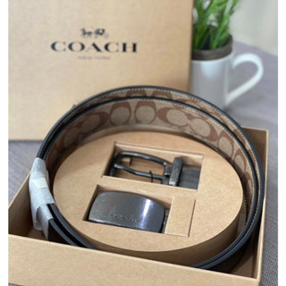 พร้อมส่ง แท้ 🇺🇸100% New Coach เข็มขัด ผู้ชาย เส้นใหญ่ รุ่น BOXED HARNESS PLAQUE REVERSIBLE BELT (COACH F22540) TAN