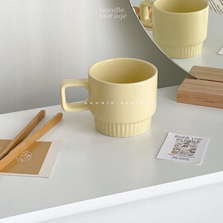 แก้วเซรามิค ใส่กาแฟ ชา สไตล์เกาหลี โฉมคาเฟ่ สีเหลืองอ่อน butter crepe mug (noodle.storage)