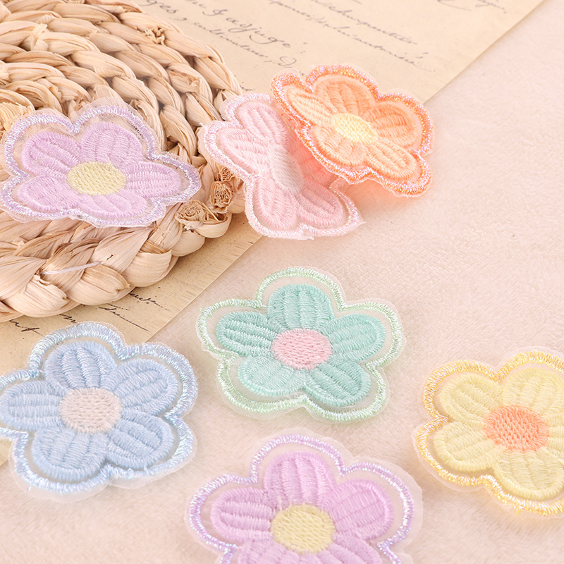 พร้อมส่ง!ตัวเย็บ สำหรับเย็บติดเสื้อลายดอกไม้  สวยมากๆ สำหรับเย็บติดเสื้อ  ติดผ้าห่ม  ติดหมวก แจ็คเก็ต B53