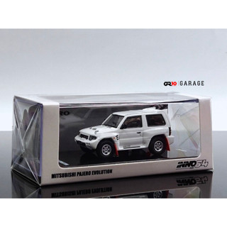 MITSUBISHI PAJERO EVOLUTION WHITE WITH EXTRA WHEELS 1:64 (INNO64)