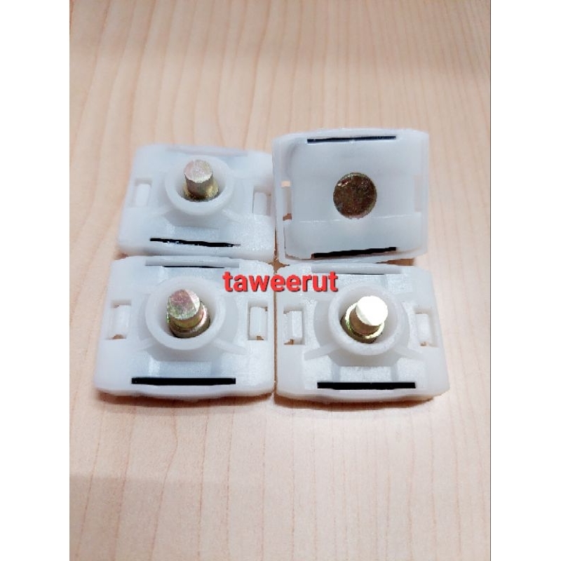 Benz บูชสไลด์เฟืองยกกระจก W126 รุ่นสี่เหลี่ยม สามารถใช้เปลี่ยนได้ทั้ง4บาน#ราคาสำหรับ1ชิ้น# (n)