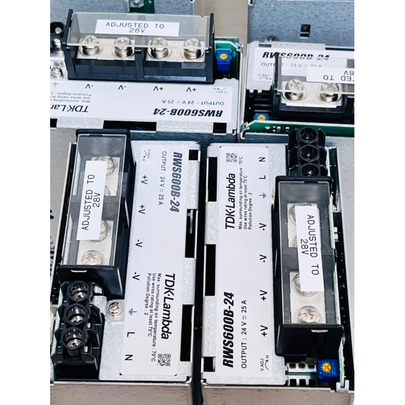 POWER SUPPLY งานอุตสาหกรรม คุณภาพสูง TDK-LAMBDA  RWS600B-24 รุ่น 24V 25A  600W เป็นรุ่นที่พัดลมเสียง