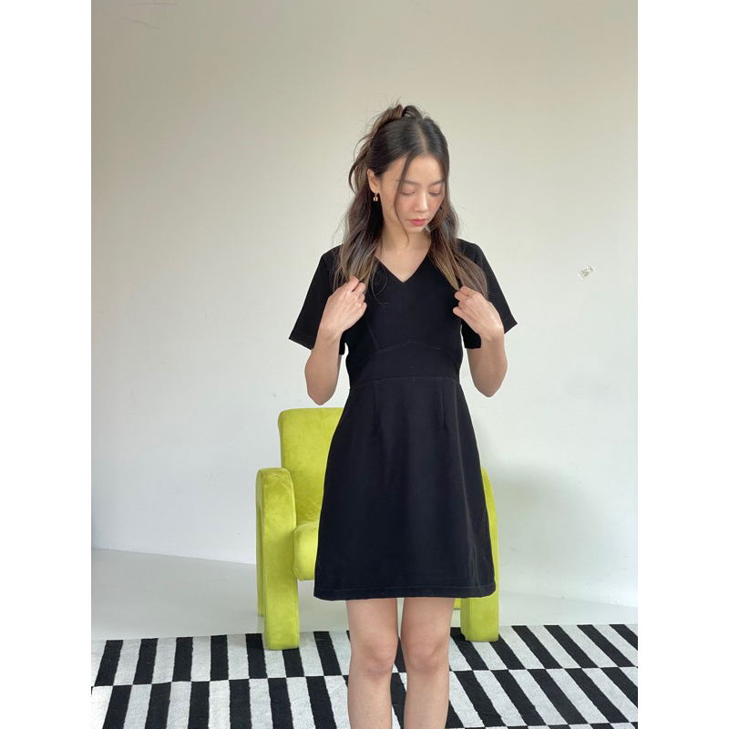 something Jerry dress black
