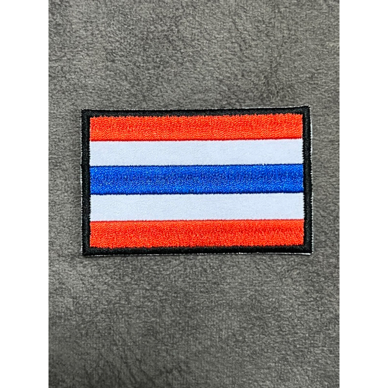 ธงชาติไทยขอบดำ แบบเย็บติดและตีนตุ๊กแก ขนาด 7.5x4.8cm