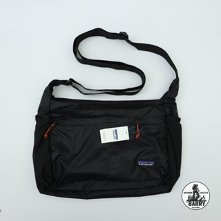 กระเป๋าสะพายข้าง Patagonia รุ่น Iw travel courier  18L