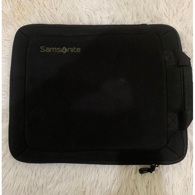 กระเป๋าโนตบุค Samsonite แนวตั้ง สีดำ มือสอง สภาพดี