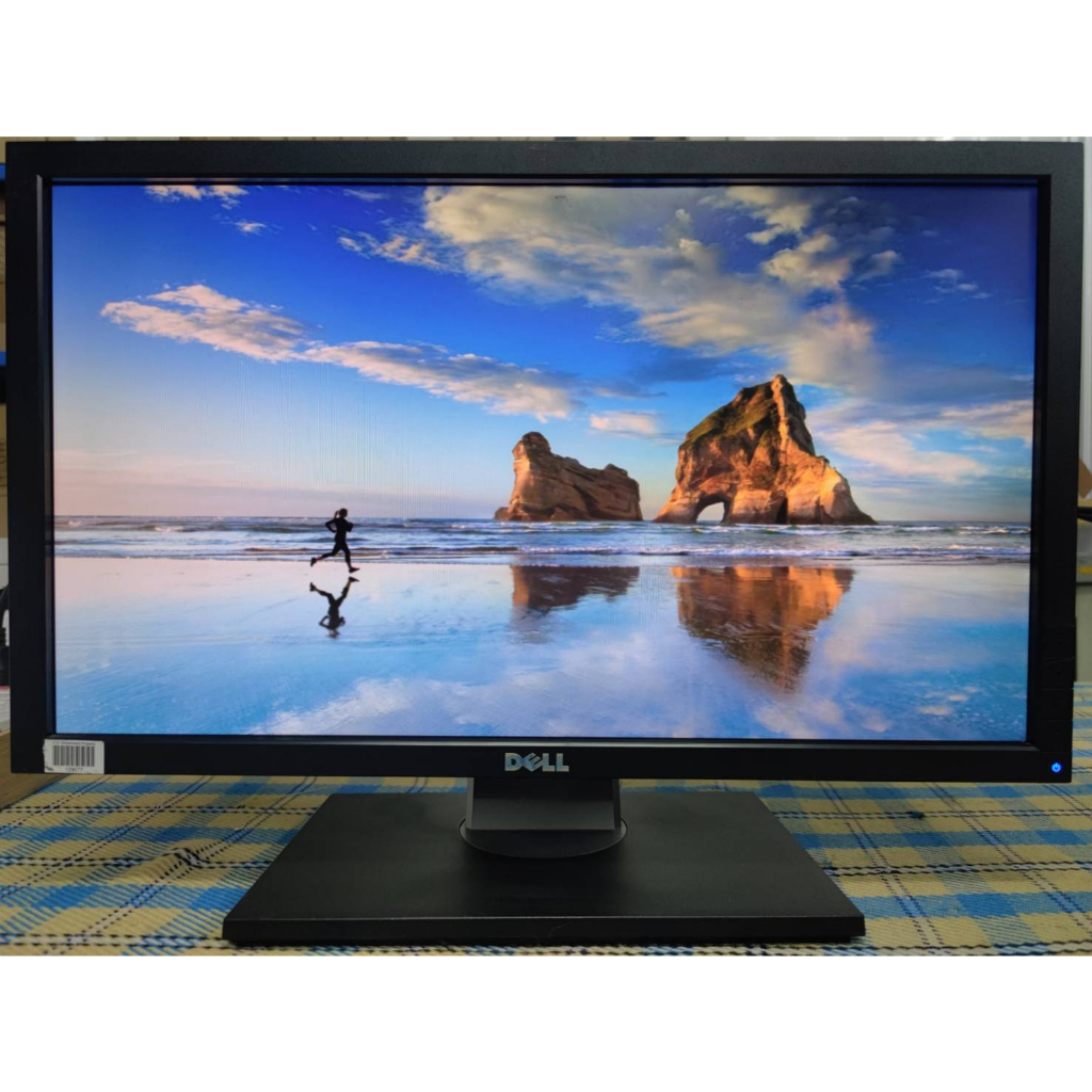 จอคอม 22 นิ้ว Dell รุ่น P2211HT | VGA | DVI | LCD Monitor มือสองสภาพดี | ใช้งานได้ปกติ | ราคาไม่แพง