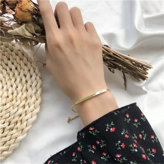 สร้อยข้อมือมินิมอลสีทอง • Gold Bar Minimal Bracelet