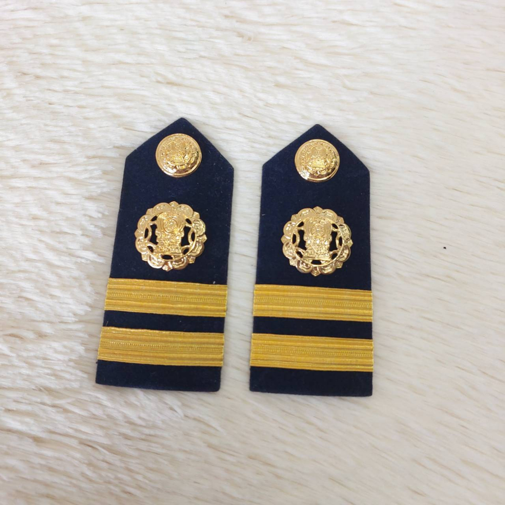 (ขายแยกชิ้น) ชุดครูเอกชนหญิง(เสื้อ, กระโปรง),บ่าขีดเอกชน, หมวกเอกชน - รูปที่ 2