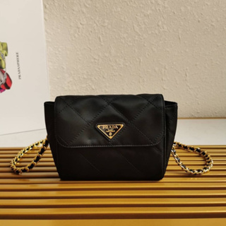 🔥🔥 พร้อมส่งNew Prada Nylon Vintage Chain rhombus stray Bagเทพ 📌size 18x16x5 cm