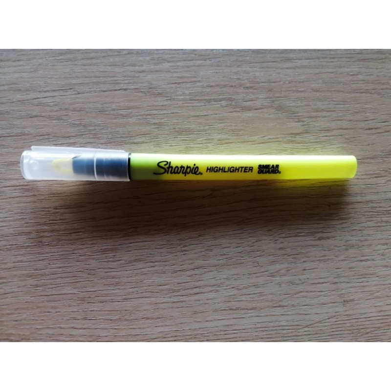 ปากกา​เน้น​ข้อความ​ Sharpie​ ด้าม​กลม​ สีเหลือง
